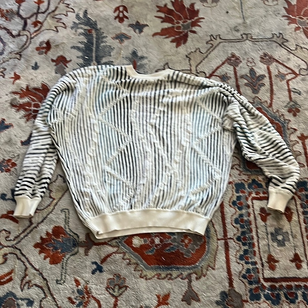 Knit sweatshirt